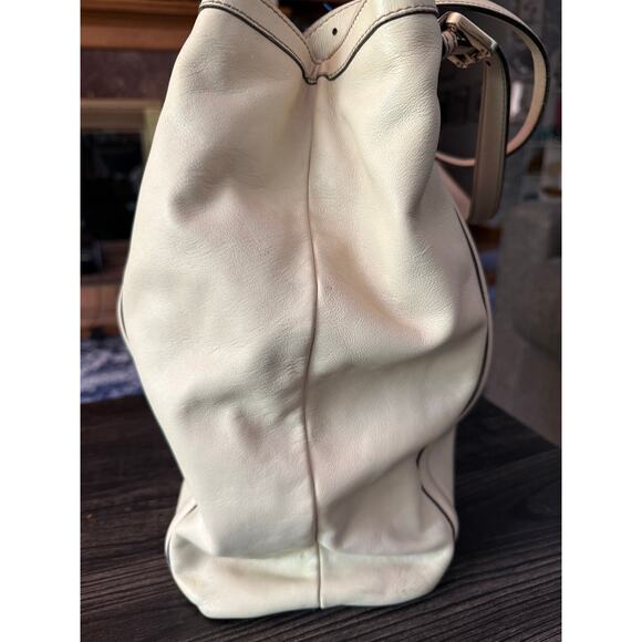 GUCCI Off-White Leather Britt Large Tote Bag - Picture 5 of 16